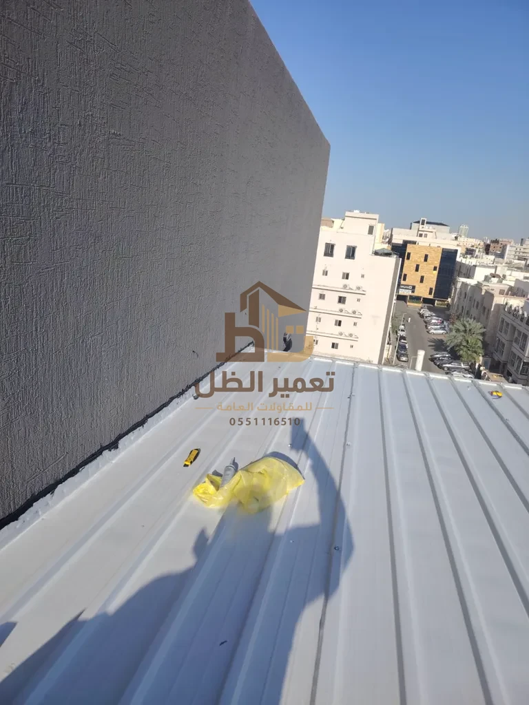 سقف ساندوتش بانل على سطح